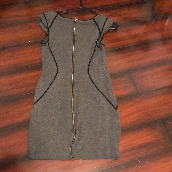 Express fitted above the knee dress - Picture 2 of 2